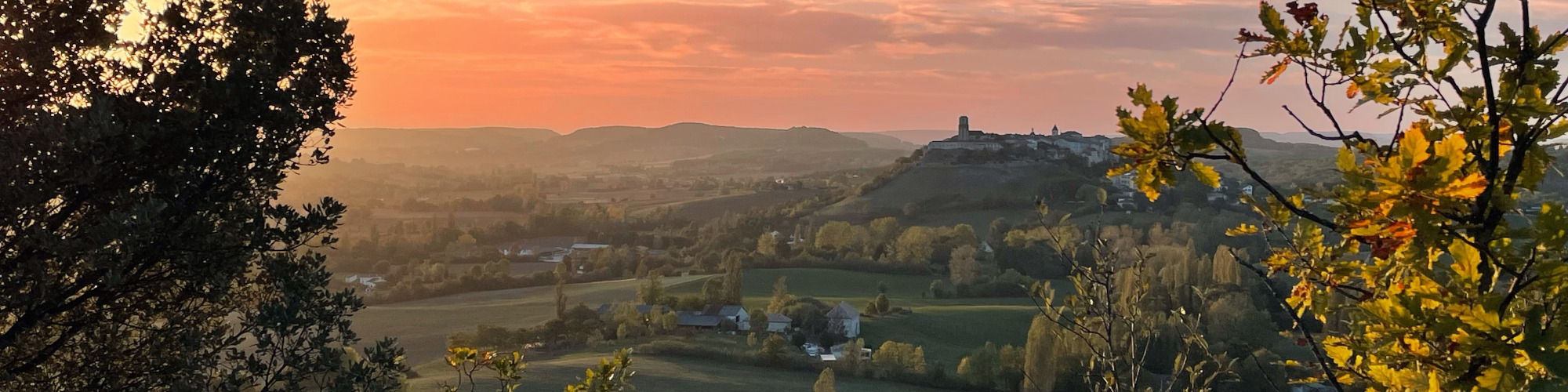 Workshop_holiday_Shibori_Textile_dyeing_Metal_Art_Painting_Pottery_in_France
